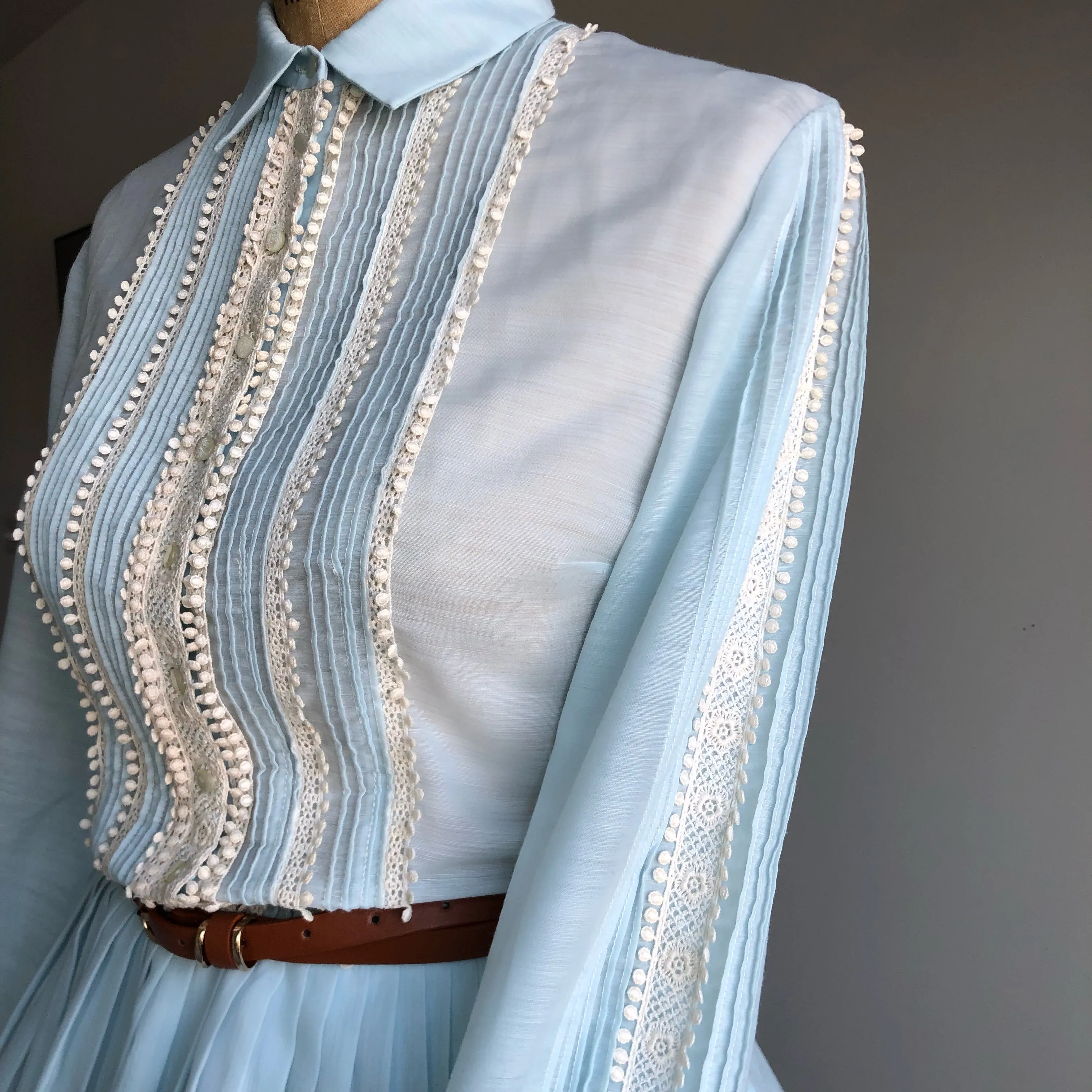 1950s L’Aiglon Midi Light Blue Dress MEDIUM