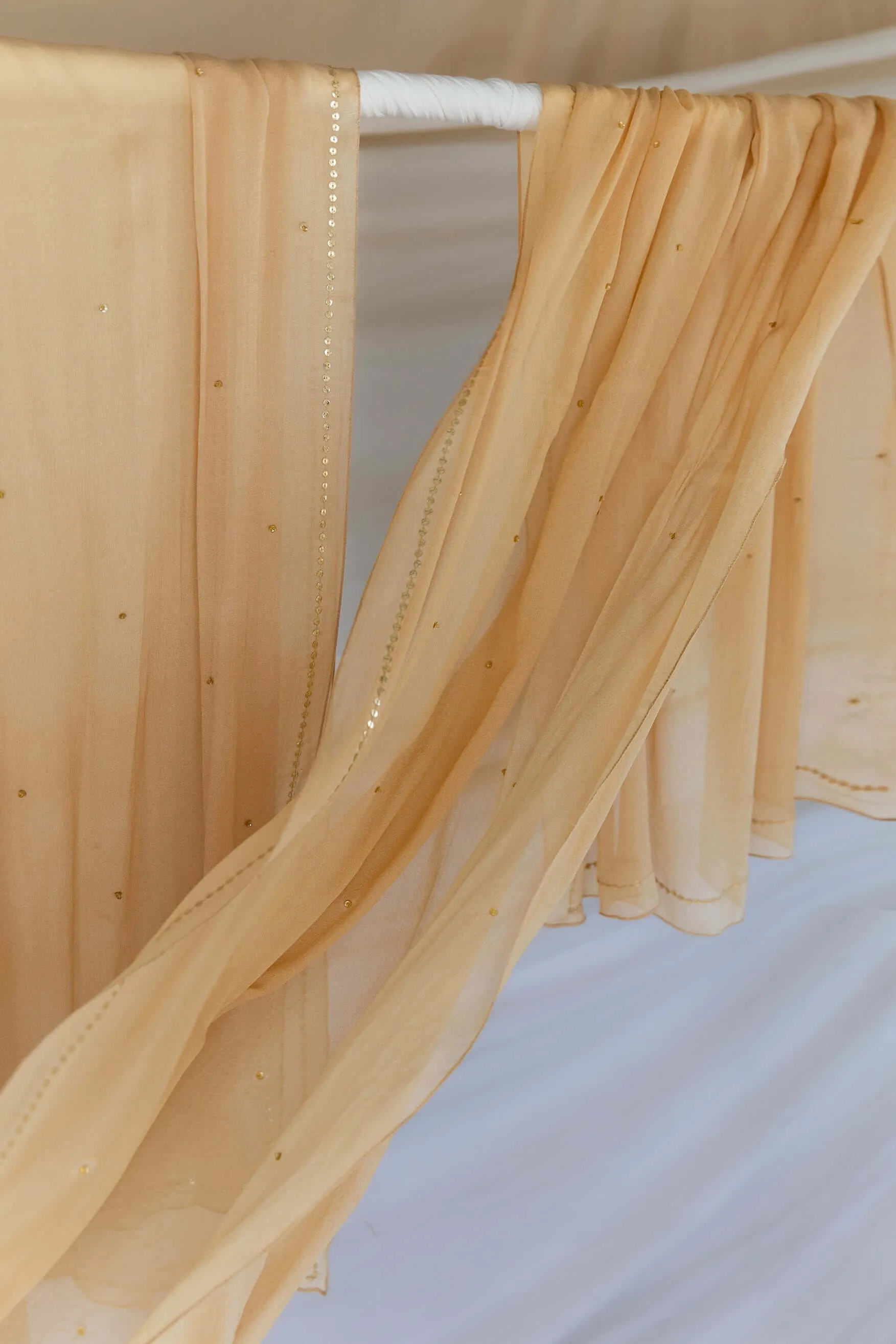 bit of sparkle - gold