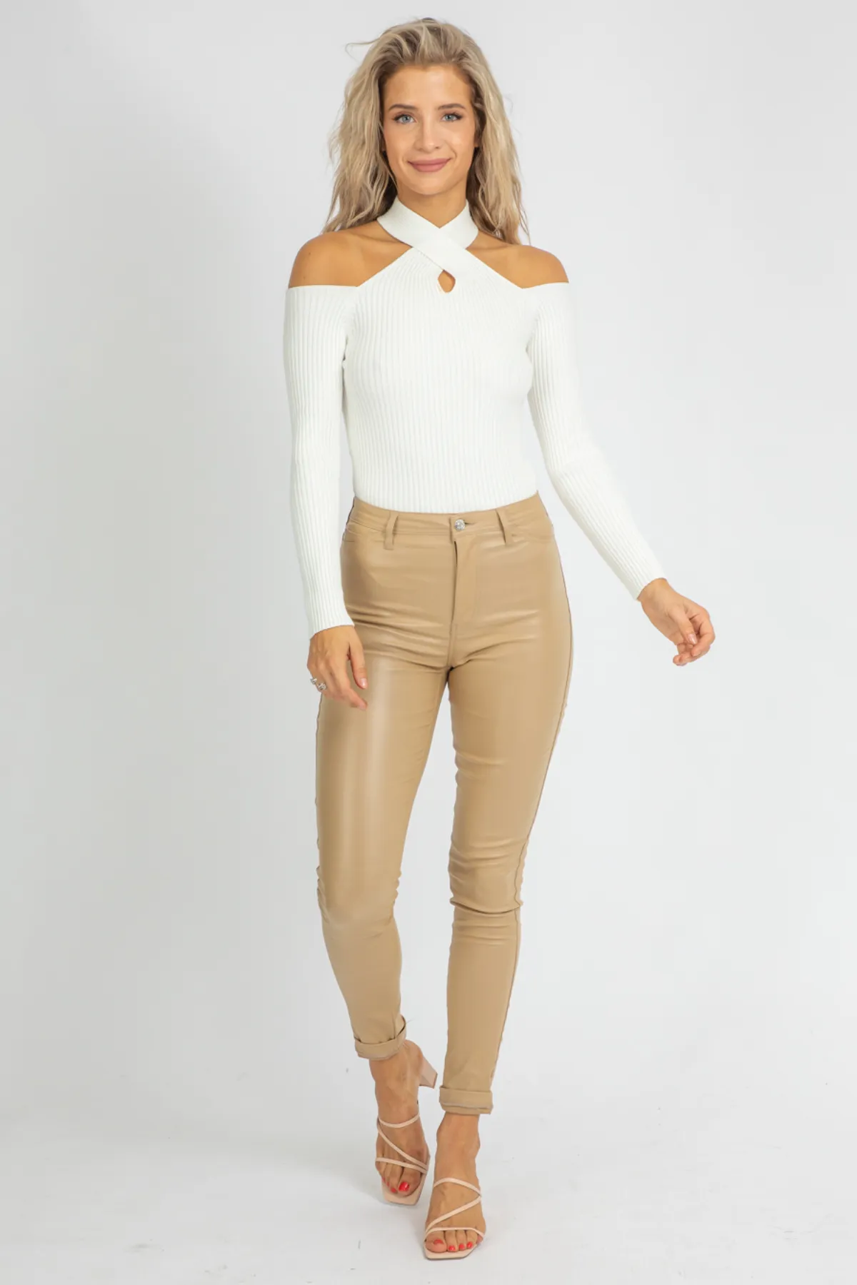 CREAM CROSS-NECK RIBBED KNIT
