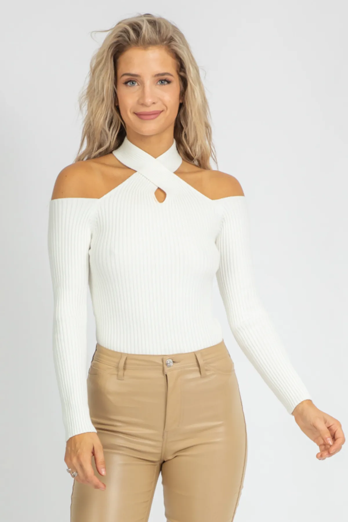 CREAM CROSS-NECK RIBBED KNIT