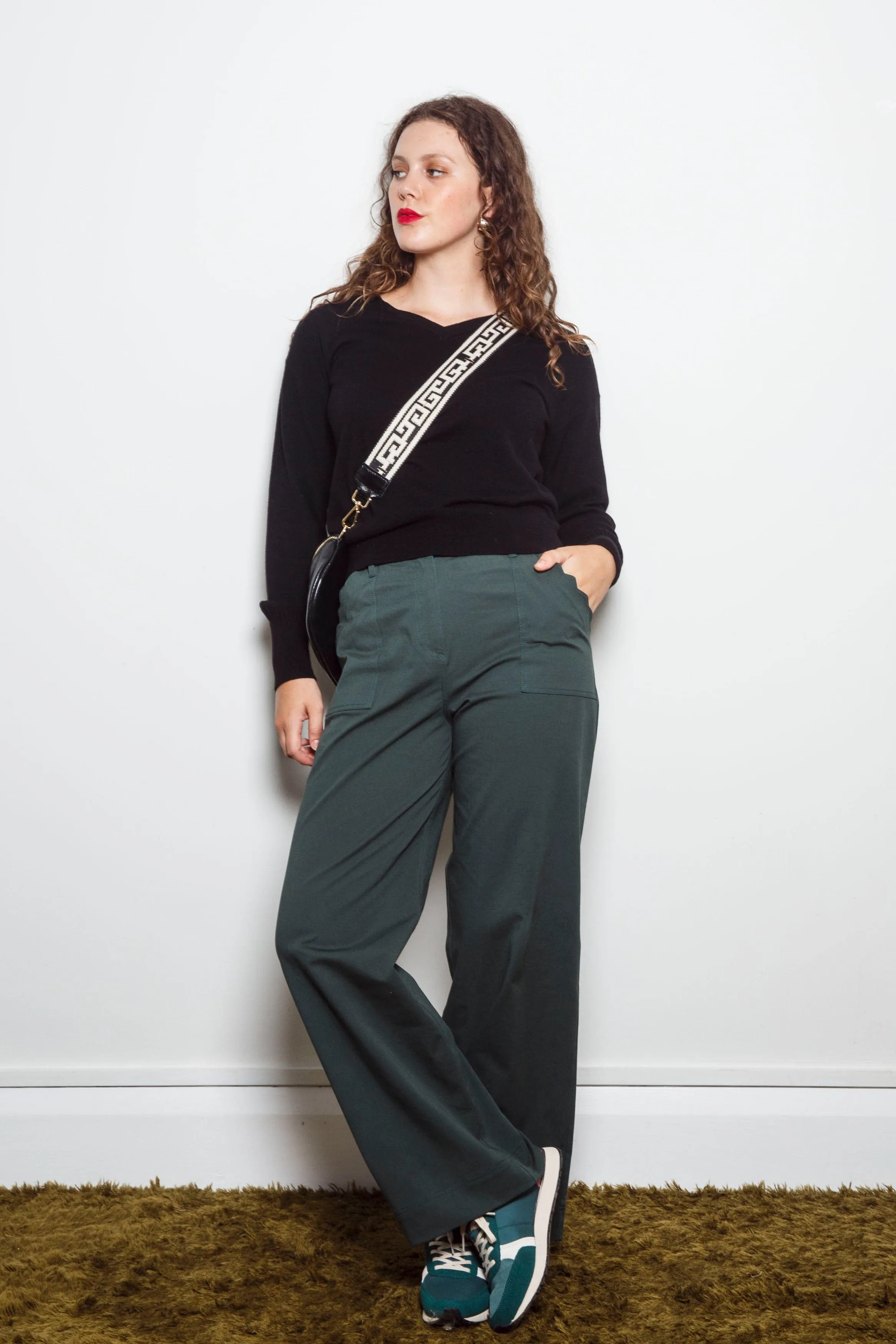 Dalston Veeta V-Neck Sweater Jet