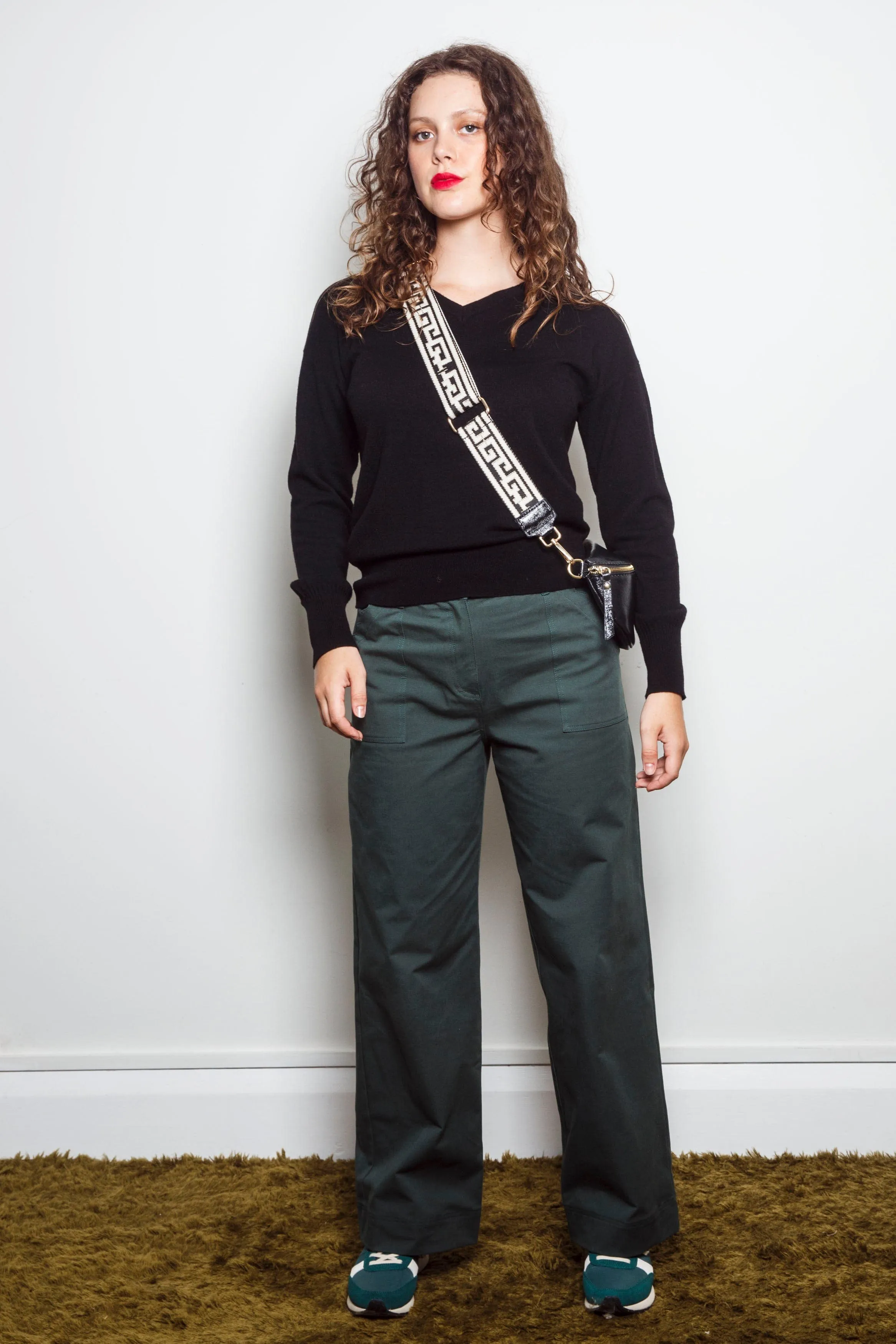 Dalston Veeta V-Neck Sweater Jet