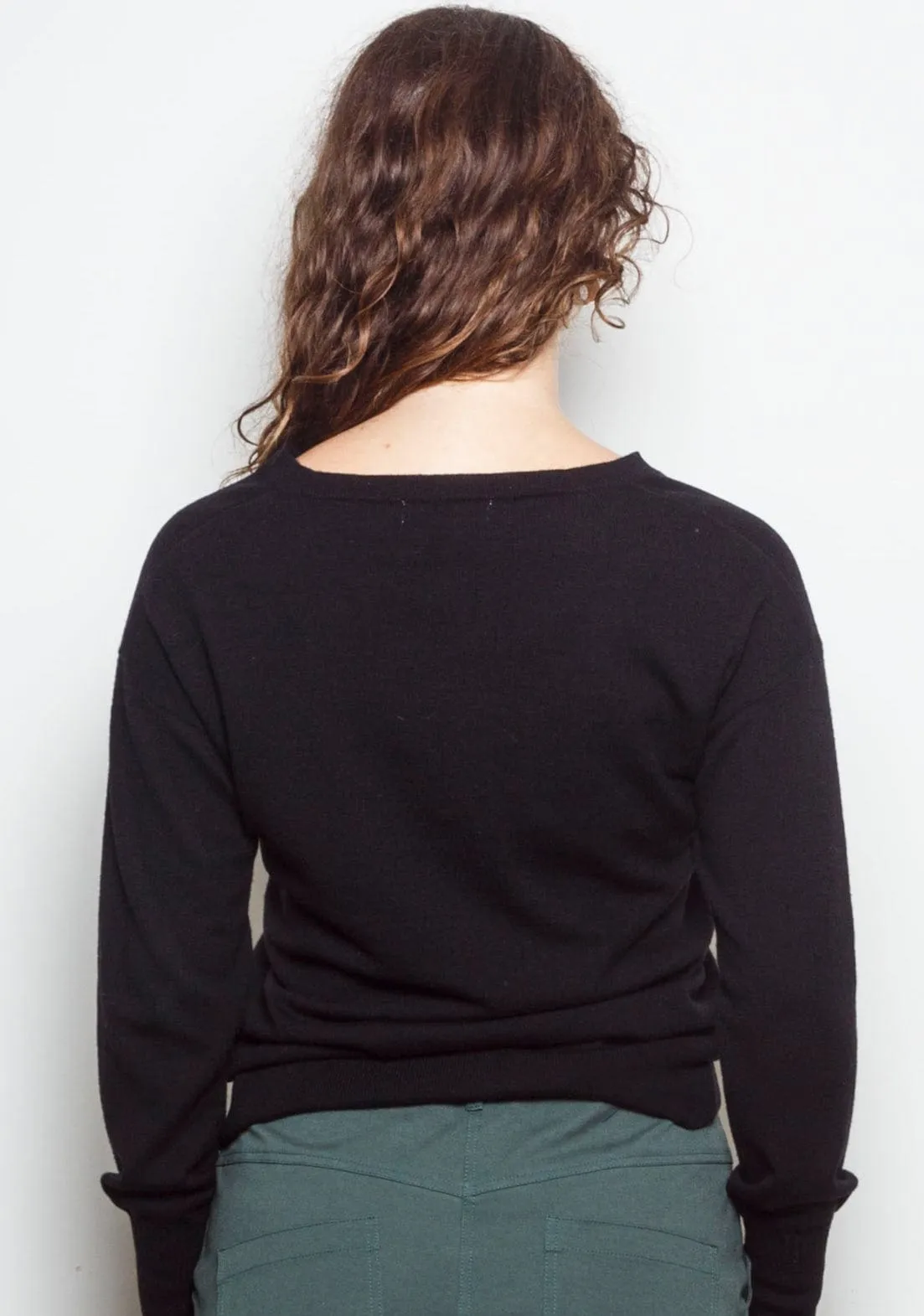 Dalston Veeta V-Neck Sweater Jet