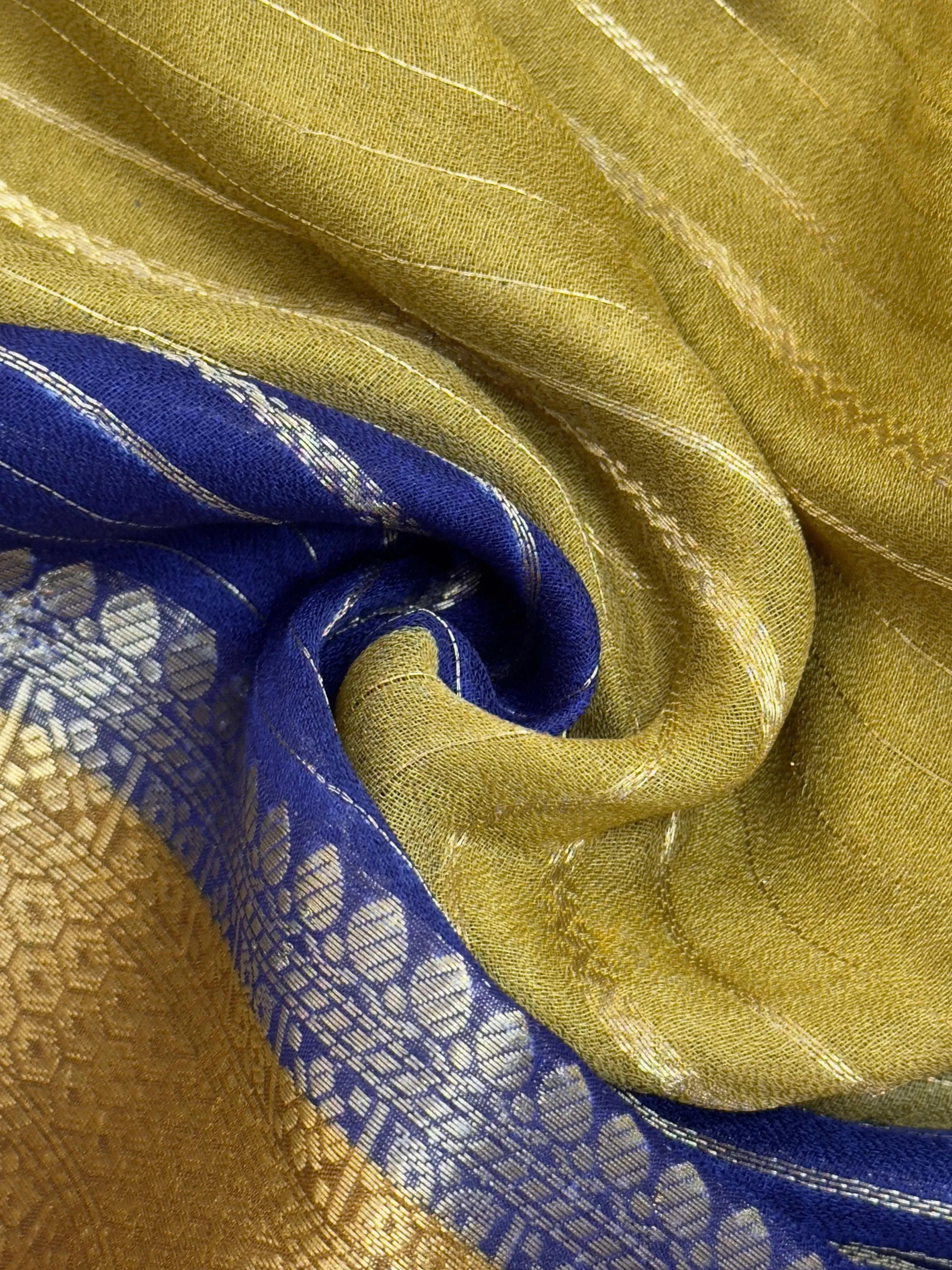 Elegant Chiffon Semi Banarasi Saree – Ideal for Both Festive and Regular Wear