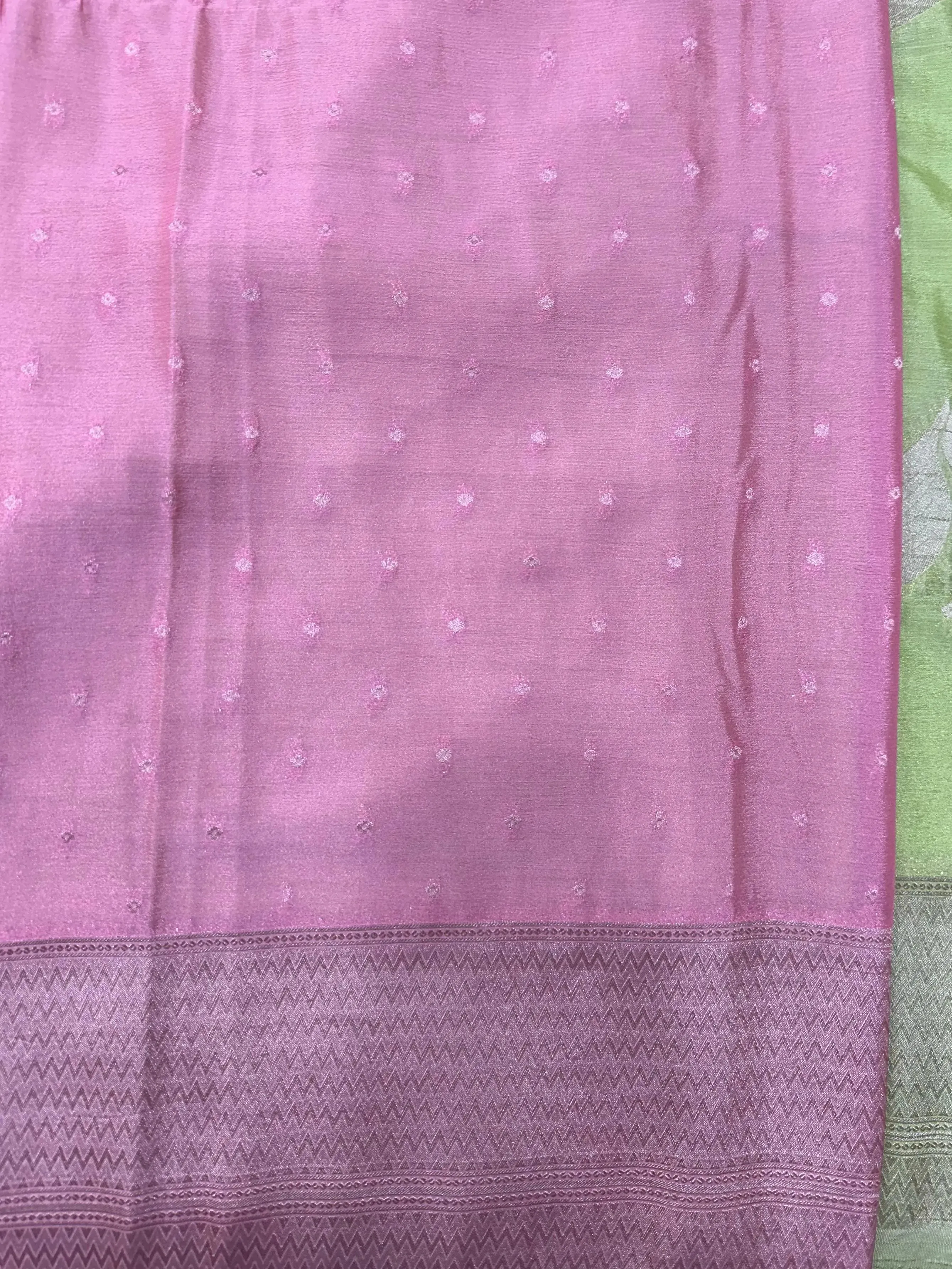 Graceful Chiffon Semi Banarasi Saree – Ideal for Special Occasions