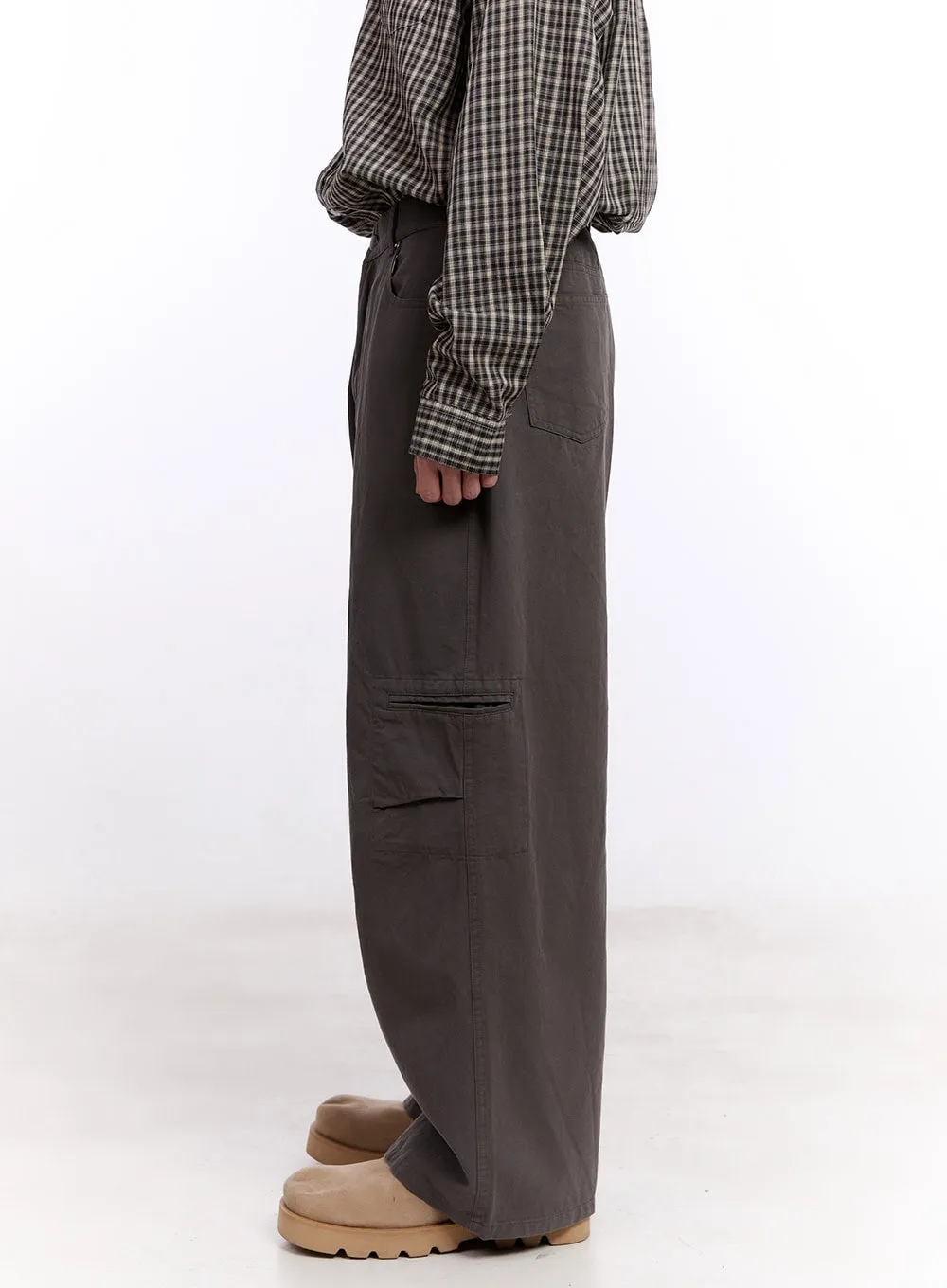 Men's Pocketed Wide-Fit Trousers IM512