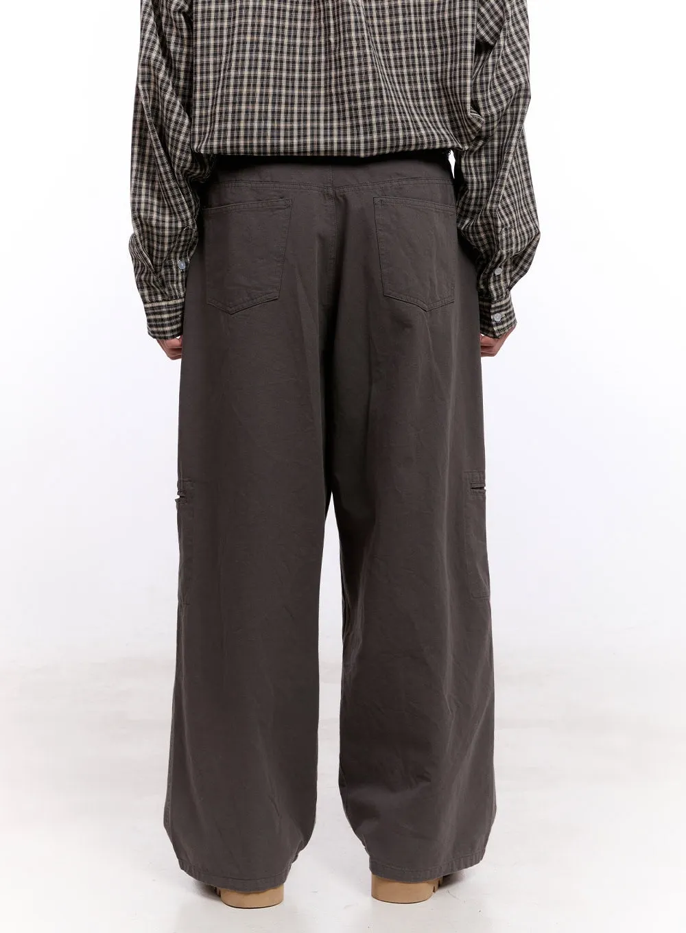 Men's Pocketed Wide-Fit Trousers IM512