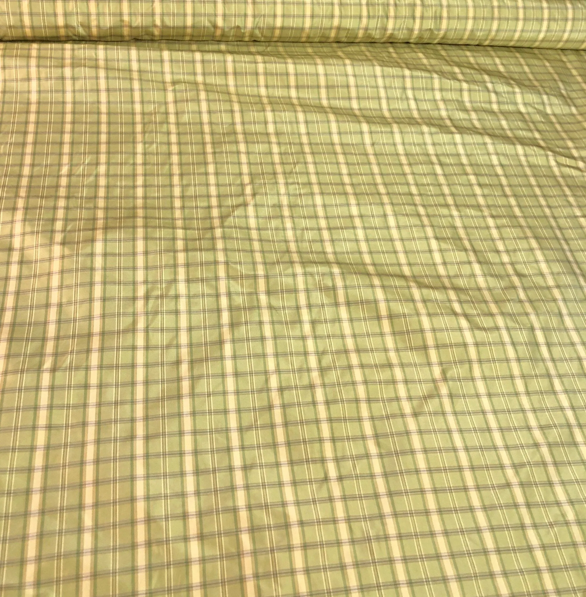 Silk taffeta plads fabric  54&quot; wide                    Sold by the yard            Beautiful apple green & light yellow gold combination