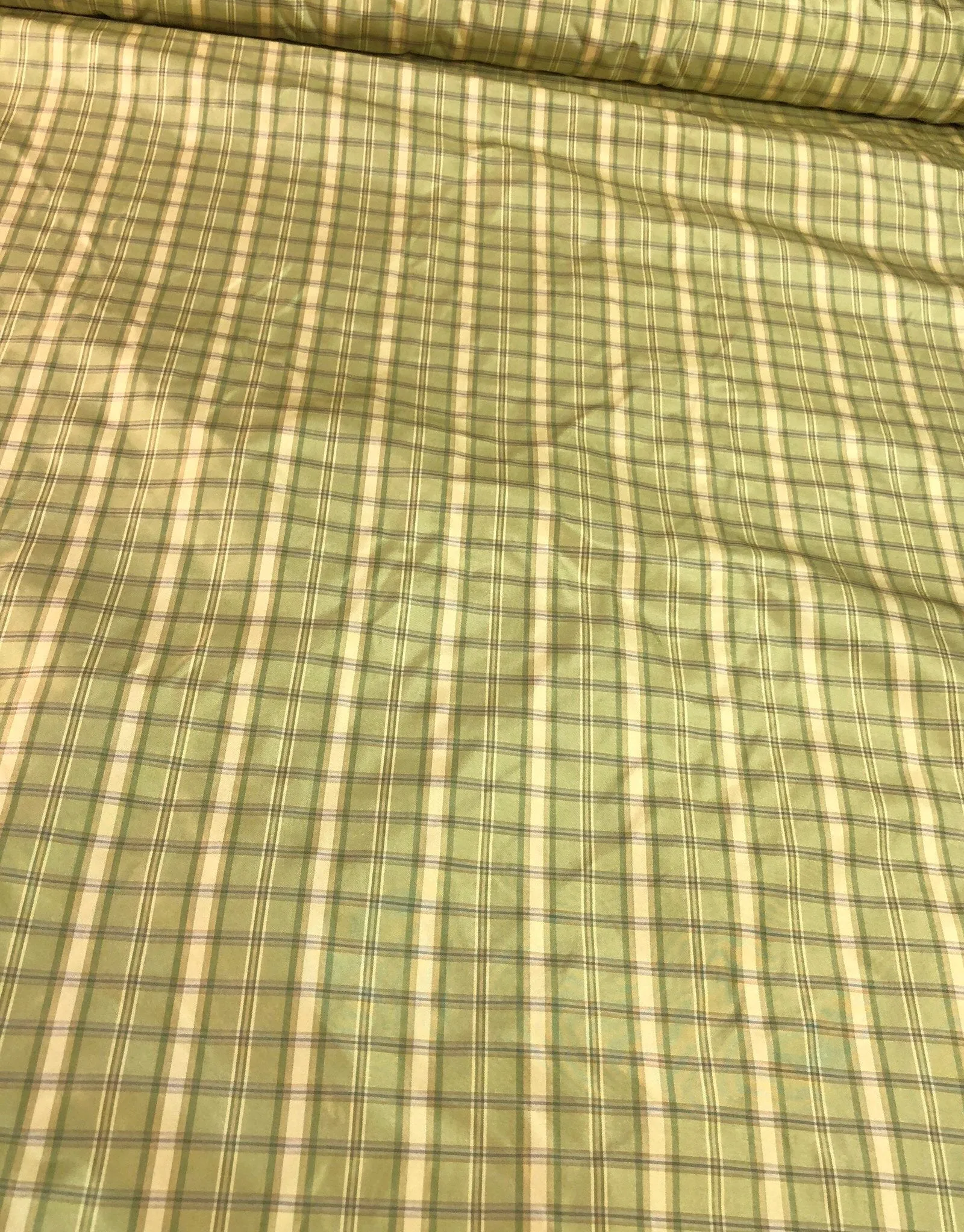 Silk taffeta plads fabric  54&quot; wide                    Sold by the yard            Beautiful apple green & light yellow gold combination